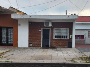 PH de 1 ambiente, Quilmes · Monoambiente /apto Profesional en Alquiler