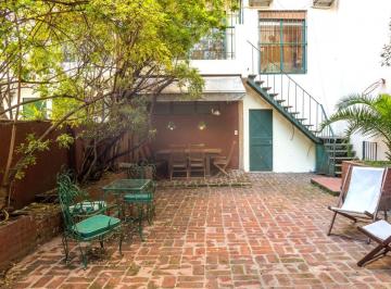 Departamento de 4 ambientes, Belgrano · Divino y Amplio Jardín con Parrilla y Quincho, Como Una Casa. 2 Dorm. + Playroom