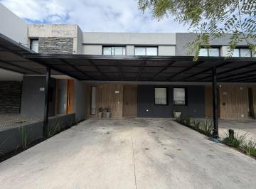 Casa · 180m² · 3 Dormitorios · 2 Cocheras · Duplex en Chacra del Norte 2
