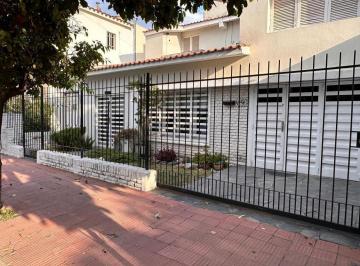 Casa · 140ha · 3 Dormitorios · 1 Cochera · B° Crisol - 3 Dorm. y con Apto Credito Consultas Al 3515 94 - 0459