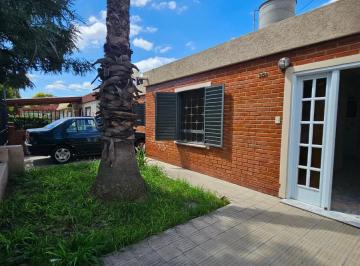Casa · 142m² · 5 Ambientes · 2 Cocheras · Casa en Venta 2 Dorm. con Cochera Doble y Patio en Alta Cordoba