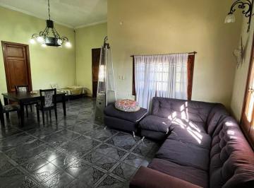 Casa · 350m² · 7 Ambientes · 2 Cocheras · Casa 4 Dorm - Rio Ceballos