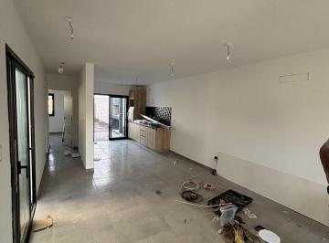 Casa · 67m² · 3 Ambientes · 1 Cochera · Duplex 2 Dorm - B Norte Seguridad 24hs - Villa Allende