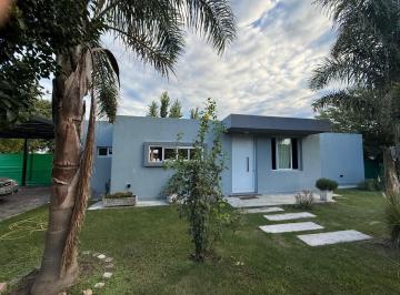 Casa · 275m² · 5 Ambientes · Barrio Cerrado Finca del Sol 3 Dorm C/baños + Quincho