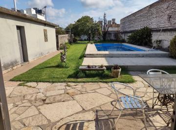 Casa · 250m² · 4 Dormitorios · Casa 4 Dorm. - Alto Alberdi