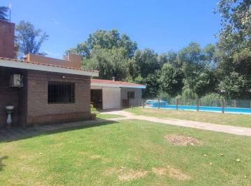 Casa · 225m² · 5 Ambientes · 3 Cocheras · Casa 3 Dorm. Amplio Parque - Villa Rivera Indarte - Apto Credito