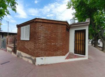 Casa de 6 ambientes, La Cieneguita · Casa Esquina con Departamento Independiente en B° Cementista II