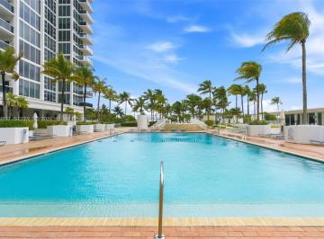 Departamento · 98m² · 3 Ambientes · 1 Cochera · Departamento en Venta en Bal Harbour, Miami, Florida