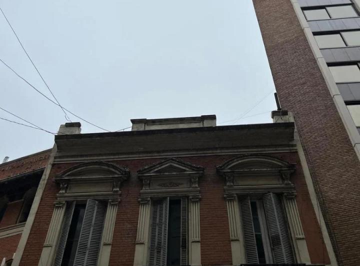 Terreno · 196m²