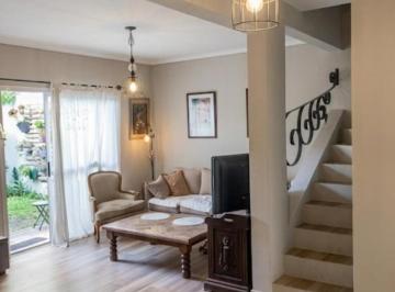 Casa · 100m² · 4 Ambientes · 1 Cochera · Venta Casa 4 Ambientes en Barrio Cerrado en Bella Vista