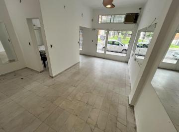 Oficina comercial · 45m² · 1 Ambiente · Oficina en Alquiler Planta Baja a La Calle Rioja 2000. Rosario