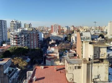 Departamento de 2 ambientes, Velez Sarsfield · Dueño Directo. 2 Ambientes con Vista Abierta. Zona Excelente.
