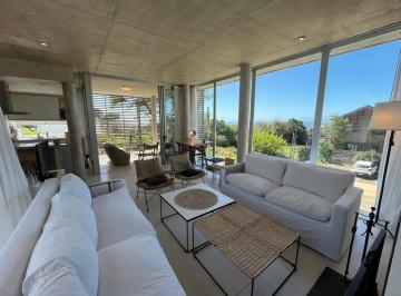 Casa · 200m² · 6 Ambientes · 1 Cochera · Montoya La Barra Alquiler Casa Entre Patios con Pileta y Vista Al Mar - Tm51917