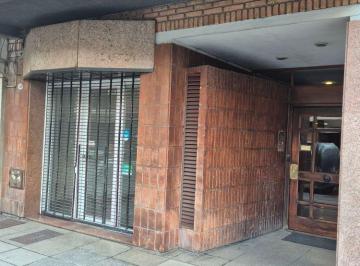 Local comercial · 33m² · Local Comercial en Doblas Al 300