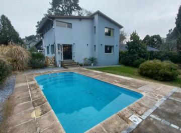 Casa · 300m² · 7 Ambientes · 2 Cocheras · Casa en Venta - 4 Dorm. 2 Baños - Sierra de Los Padres