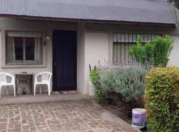 Casa · 205m² · 4 Ambientes · Casa a Terminar en Venta - 2 Dorm. 1 Baño - 500 m² - Retiro, La Plata
