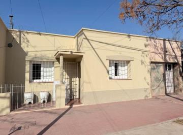 Casa de 4 ambientes, Villa Nueva · Vendo Casa Mixta a Valor Terreno