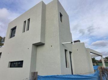 Casa de 5 ambientes, Pilar · Casa a Estrenar 4 Dorm., Dormitorio Principal en Planta Baja