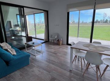 Casa de 6 ambientes, Brandsen · Casa 5 Dorm. con Pileta - Barrio Área 60, La Reserva Escondida