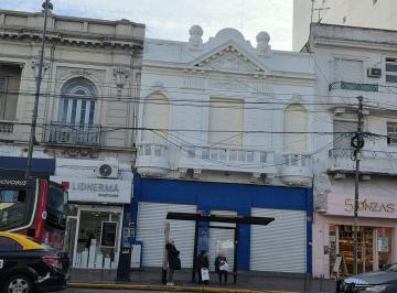 Local comercial · 560m² · Local en Flores - 560 m²