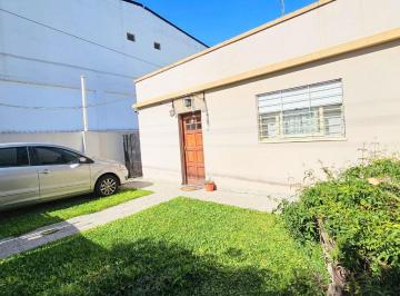 PH · 60m² · 3 Ambientes · 2 Cocheras · Venta PH Casa 3 Ambientes Independiente en Haedo