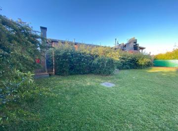 Casa · 75m² · 2 Ambientes · Casa en La Armonia
