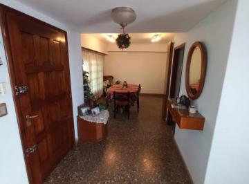 Casa · 315m² · 7 Ambientes · Casa en San Carlos