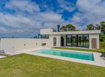 Casa · 174m² · 4 Ambientes · Casa en Venta en Mar del Plata Barracas de San Benito