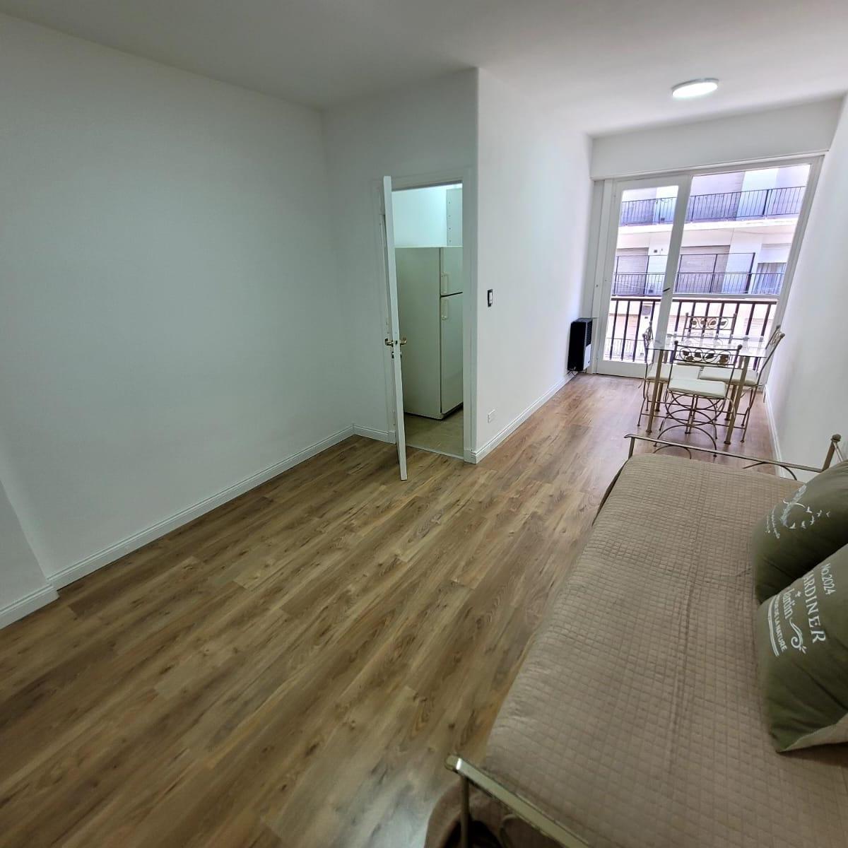 Monoambiente 26m² en Plaza Colón, Mar del Plata, amoblado y con balcón