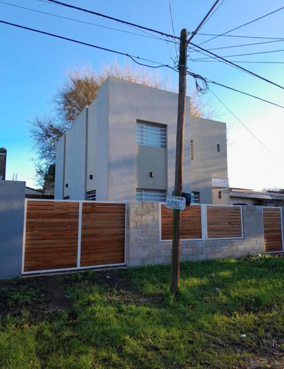 Casa en ph de 115 m² desarrollada en dos plantas ¡ Apta crédito!