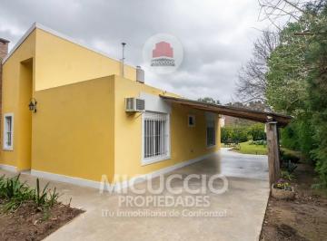 Quinta vacacional · 153m² · 3 Ambientes · 1 Cochera · Casaquinta en Alquiler | Manuel de Falla N°2656 Entre Manny y Bach | Barrio El Cazador