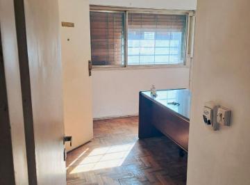 Departamento · 50m² · 3 Ambientes · 1 Cochera · Departamento en Venta - 2 Dorm. 1 Baño - Avellaneda