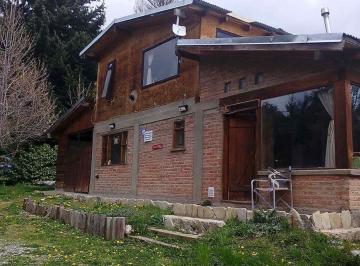 Casa · 107m² · 4 Ambientes · 1 Cochera · Oportunidad Casa Lago Gutierrez.