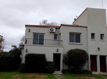 Casa · 126m² · 4 Ambientes · 2 Cocheras · Casa Dúplex en Alquiler en La Angelica, Pilar, G. B. a. Zona Norte
