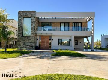 Casa de 6 ambientes, Ezeiza · Casa en Venta Terralagos Canning