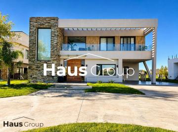 Casa de 6 ambientes, Ezeiza · Casa en Venta Terralagos Canning