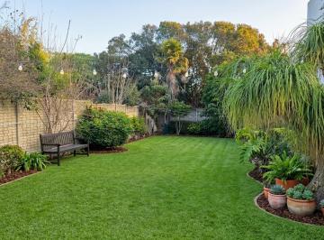 Casa de 2 ambientes, La Plata · Casa Impecable con Espectacular Lote