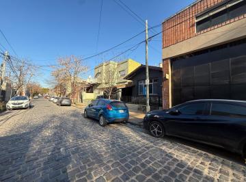 Bodega-Galpón · 350m² · 3 Ambientes · Galpón en Alquiler