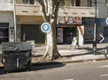 Local comercial · 95m² · 2 Ambientes - Julia Alberdi · Se Alquila Excelente Local