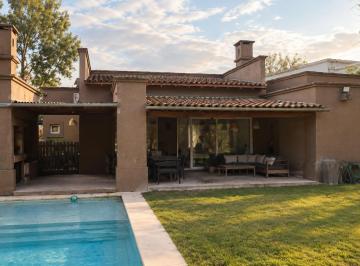 Casa de 7 ambientes, Tigre · Casa de 246 m² con 3 Dorm. en Venta en El Encuentro
