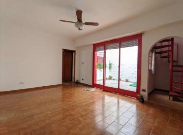 PH · 73m² · 4 Ambientes · Excelente PH de 4 Ambientes en Parque Chacabuco