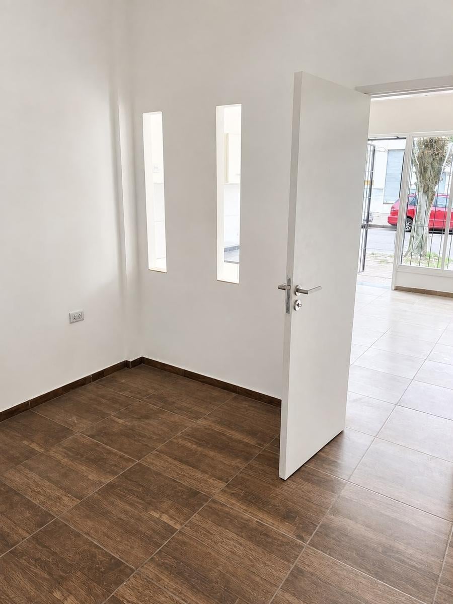 Ph en planta baja, ideal para vivienda u oficinas, ubicado en la zona de Los Andes