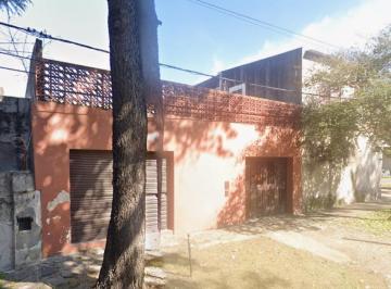 Casa · 168m² · 4 Ambientes · 1 Cochera · Venta Casa a Reciclar - B° Saladillo
