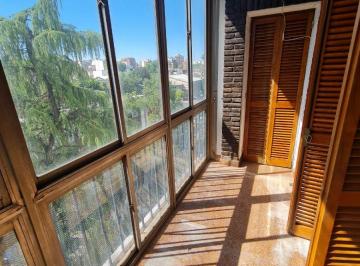 Departamento de 3 ambientes, Parque Chacabuco · Departamento Al Frente Super Amplio con Balcon y Lavadero en Parque Chacabuco