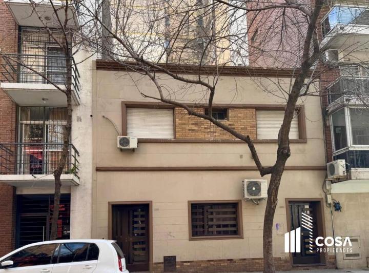 Terreno · 102m² · 8 Ambientes