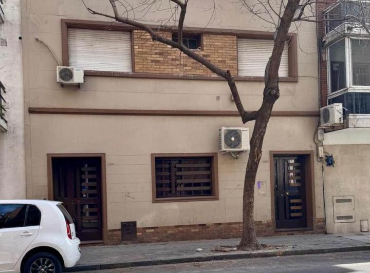 Terreno · 102m² · 8 Ambientes