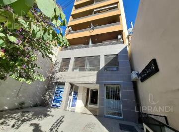 Departamento · 42m² · 2 Ambientes · Mtrs Av Duarte Quiros - Ambientes Luminosos - 1 Dormitorio - Sin Balcon