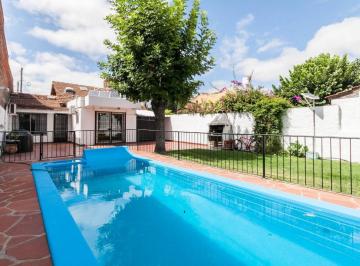 Casa · 134m² · 5 Ambientes · 2 Cocheras · Casa 5 Amb - Piscina - Parque - Parrilla - Apto Cred