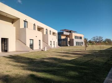 Departamento · 88m² · 3 Ambientes · Departamento de 3 Ambientes a La Venta S/golf en El Barrio Medal, Pilar, Gba Norte
