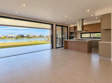 Casa · 194m² · 4 Ambientes · Venta | Casa a Estrenar Al Agua con Amplios Espacios Sociales | El Cantón Norte
